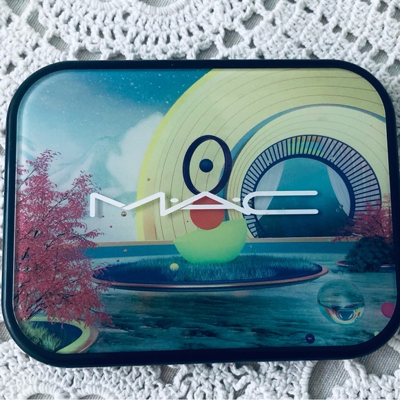 68-MAC CONNECT IN COLOR 12-PAN EYESHADOW HI FI COLOUR PALETTE - Picture 7 of 9